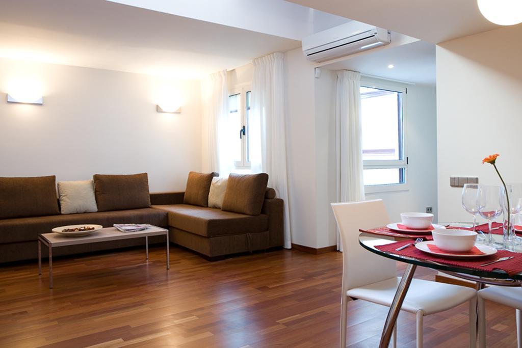 Lodging Apartments Rambla Catalunya - Miro * Barcelona